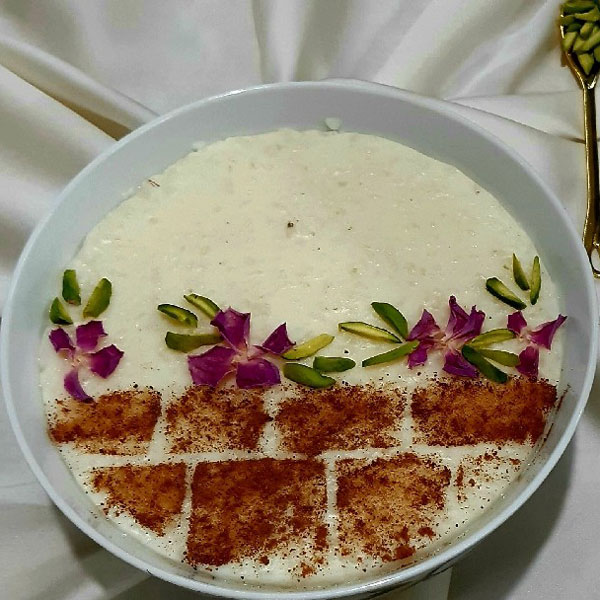 تزیین شیر برنج با زعفران تزیین شیر برنج با سیاه دانه تزیین شیر برنج برای مدرسه تزیین شیر برنج با دارچین و گل محمدی تزیین شیر برنج با گل محمدی تزیین شیر برنج با دارچین عکس تزیین شیر برنج نذری