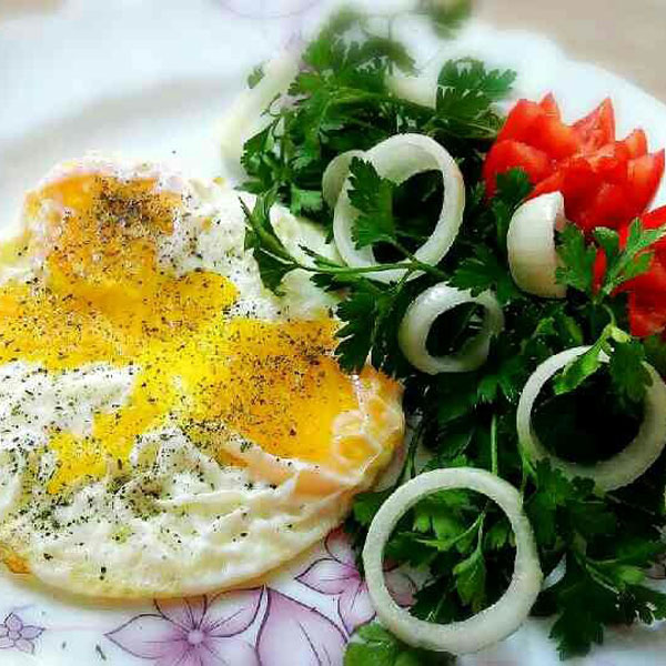 تزیین نیمرو برای کودک تزیین نیمرو با گوجه عکس نیمرو صبحانه تزیین صبحانه کودک برای مدرسه عکس نیمرو در طبیعت عکس نیمرو خانگی نیمرو لاکچری