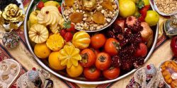 چیدمان میز شب یلدا ساده و شیک + تزیین سفره شب یلدا لاکچری