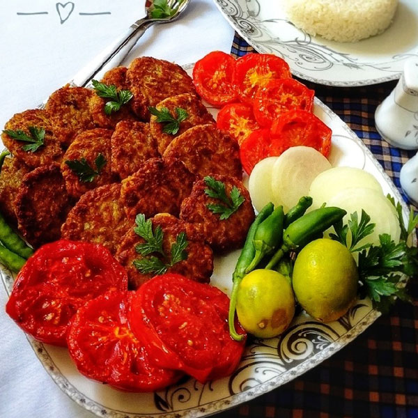 تزیین کوکو مجلسی تزیین کوکو سیب زمینی برای مدرسه تزیین کوکو سیب زمینی تزیین کوکو ساده تزیین کوکو سبزی برای کودکان تزیین کوکو سبزی با گوجه و خیارشور