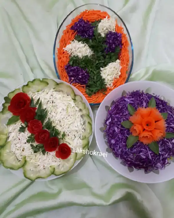 تزیین سالاد برای مهمانی تزیین سالاد کاهو و خیار و گوجه و هویج عکس سالاد فصل مجلسی عکس سالاد ساده تزیین سالاد کاهو در ظرف مستطیل تزیین سالاد عروس