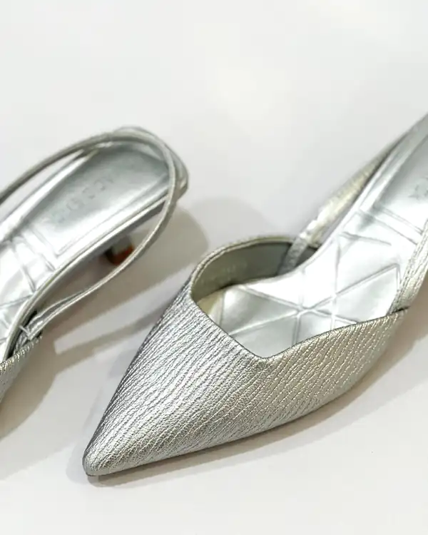 زیباترین کفش عروس کفش عروس راحت کفش عروس اسپرت کفش عروس پاشنه کوتاه کفش عروس شیک کفش عروس جدید