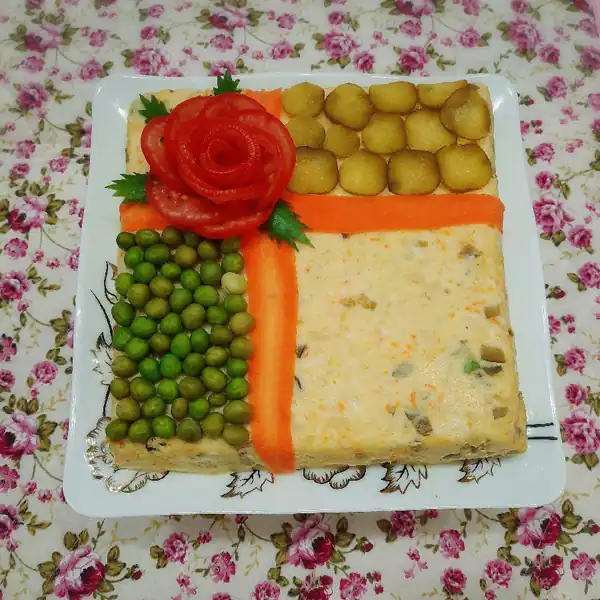 تزیین سالاد الویه ساده برای مدرسه آموزش تزیین سالاد الویه برای مهمانی تزیین سالاد الویه جدیدترین عکس تزیین سالاد الویه زیبا تزیین سالاد الویه با هویج و خیارشور تزیین سالاد الویه تک نفره برای تولد