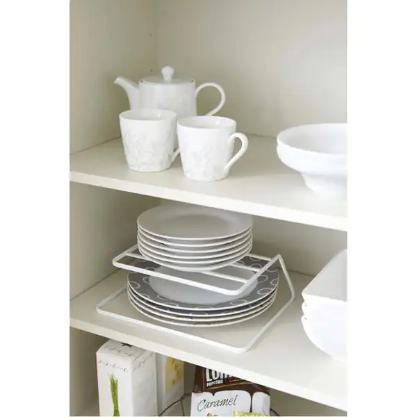 مرتب چیدن داخل کابینت