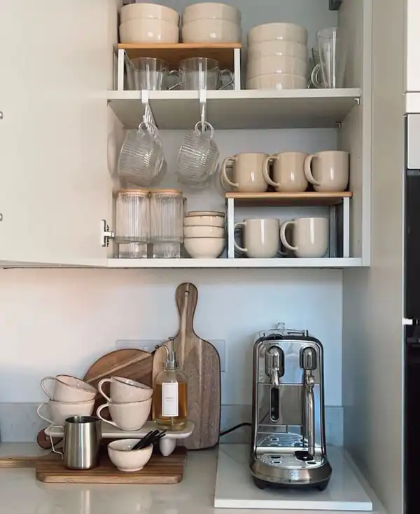 مرتب چیدن داخل کابینت