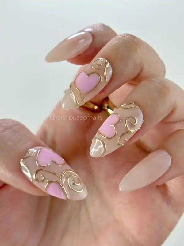 طرح ناخن قلبی