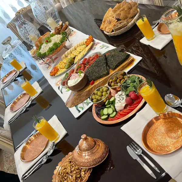 میز عصرانه لاکچری