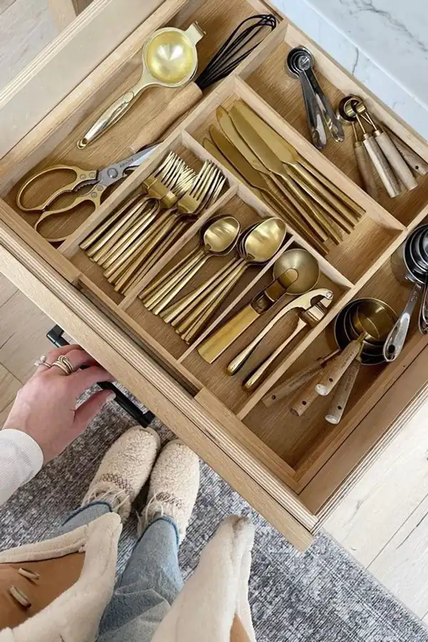 چیدمان کشو کابینت