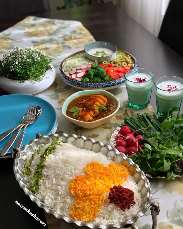 چیدمان میز شام شیک