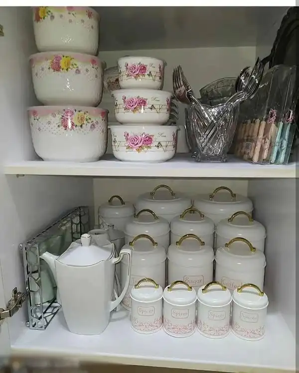 نظم دادن داخل کابینت