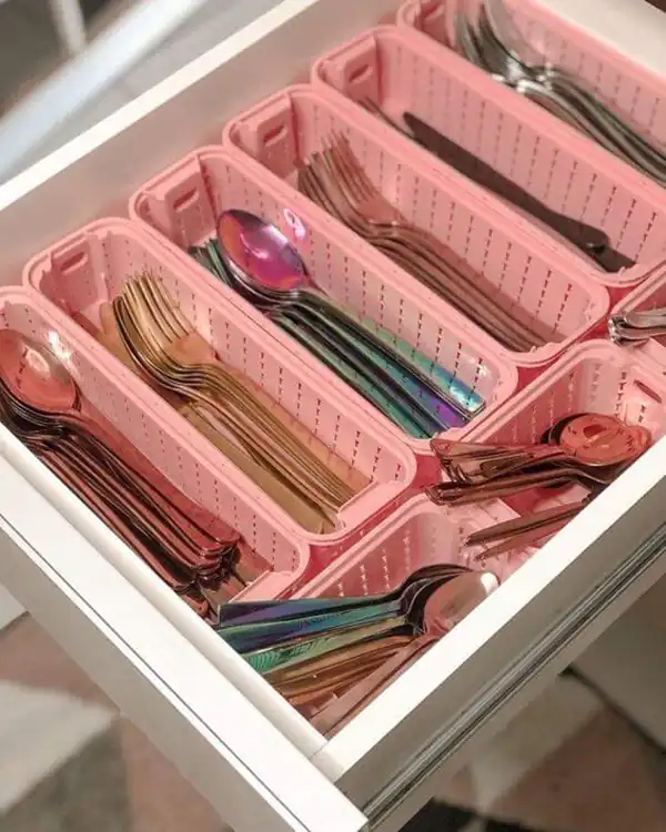 نظم دادن داخل کابینت