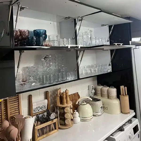 نظم دادن داخل کابینت